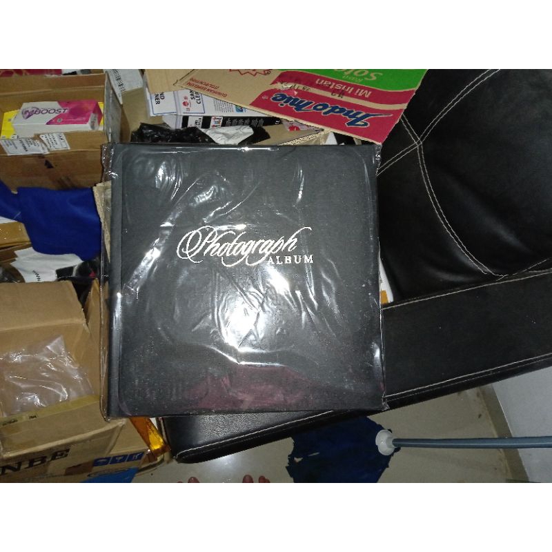 Album.jumbo magnetik 10 sheet hitam(3R/4R isi 120 lembar