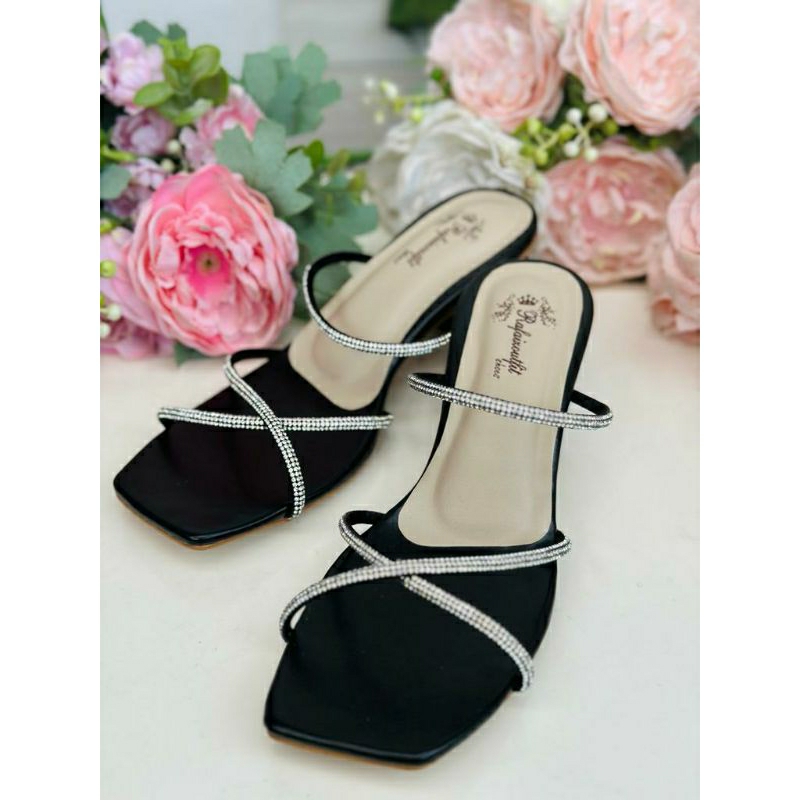 Sandal kondangan Cantik Nabila hitam 5cm tahu