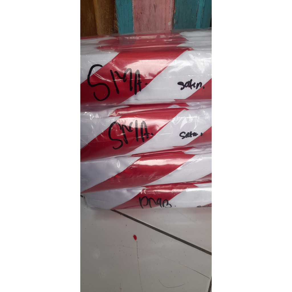 Hasduk/Kacu pramuka Bahan satin super Merah putih Murah Siaga/Penggalang/Penegak/Pembina 1 kodi 20 pcs