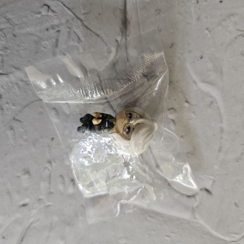 gashapon takara tomy mini figure azul PE twisted wonderland