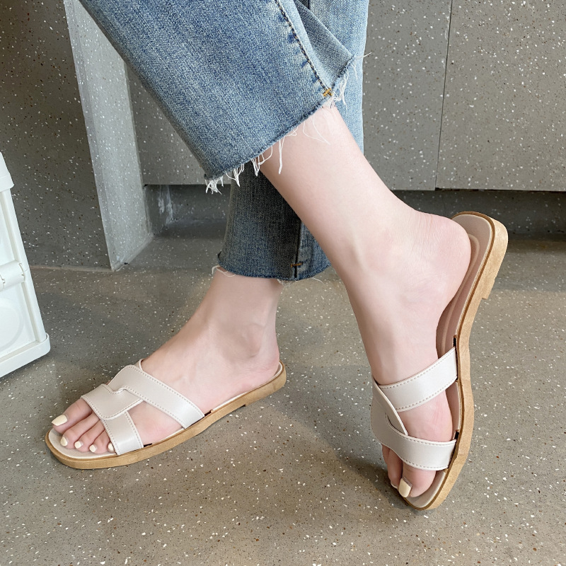 Sendal Jelly Slop Karet Wanita Sandal Flat Slip On Fashion Casual Sandal Perempuan Bagus