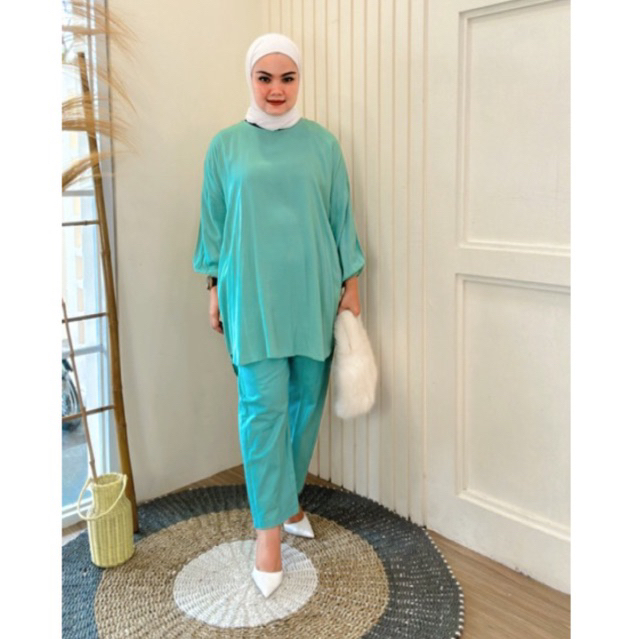 B0998 // B1731 Blouse Rayon 010