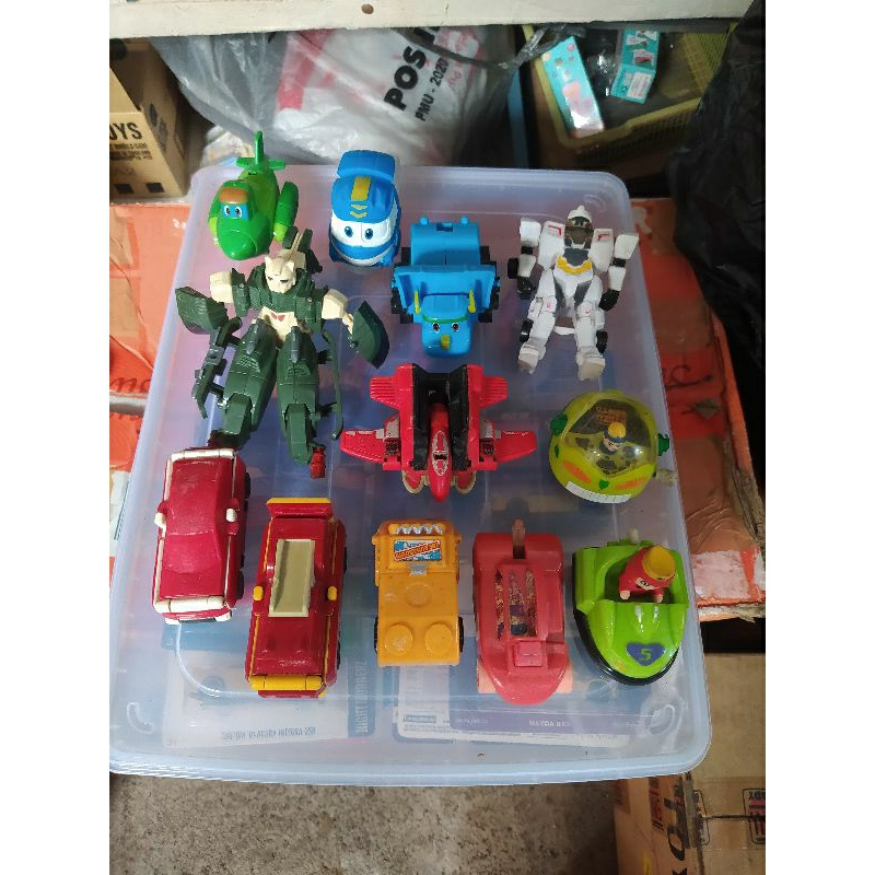 Figure Campuran Robot / Mobil / pesawat Mainan Happy Meal McD
