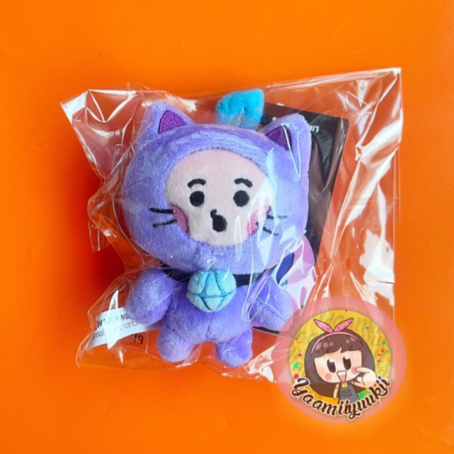 [ BOOKED ]  TREASURE TRUZ OFFICIAL BAG CHARM KR STANDING CHILLI HYUNSUK