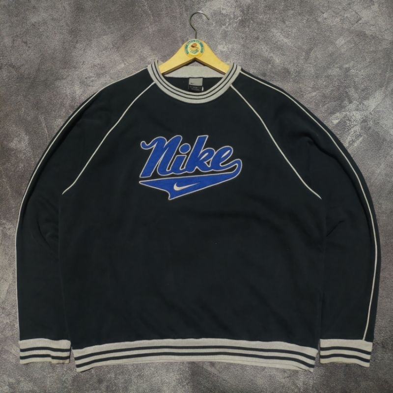 Crewneck Vintage Nike Y2K spell out