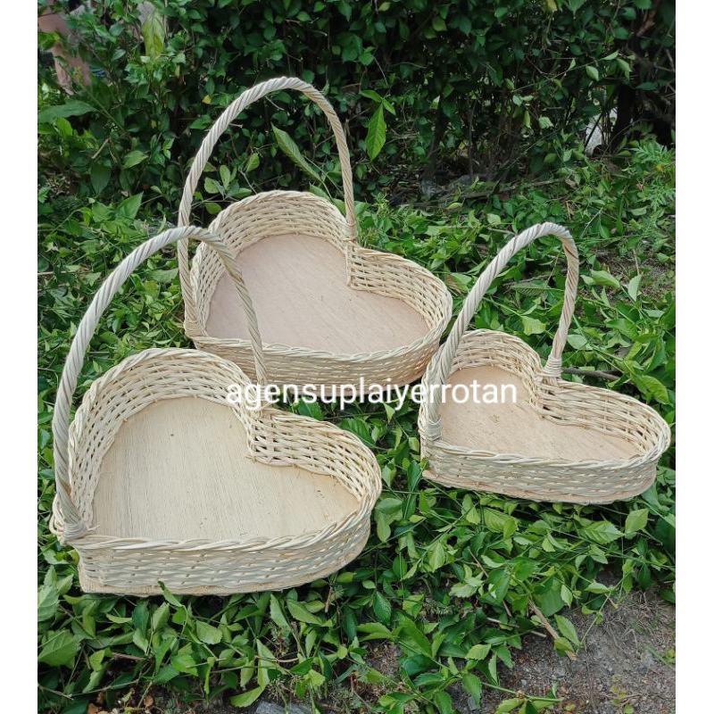 keranjang rotan love 1 set isi 3 pcs tangkai keranjang buah hantaran seserahan