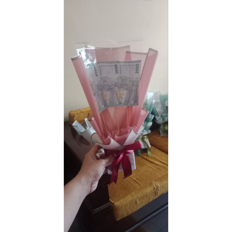 bucket kosongan uang atau snack