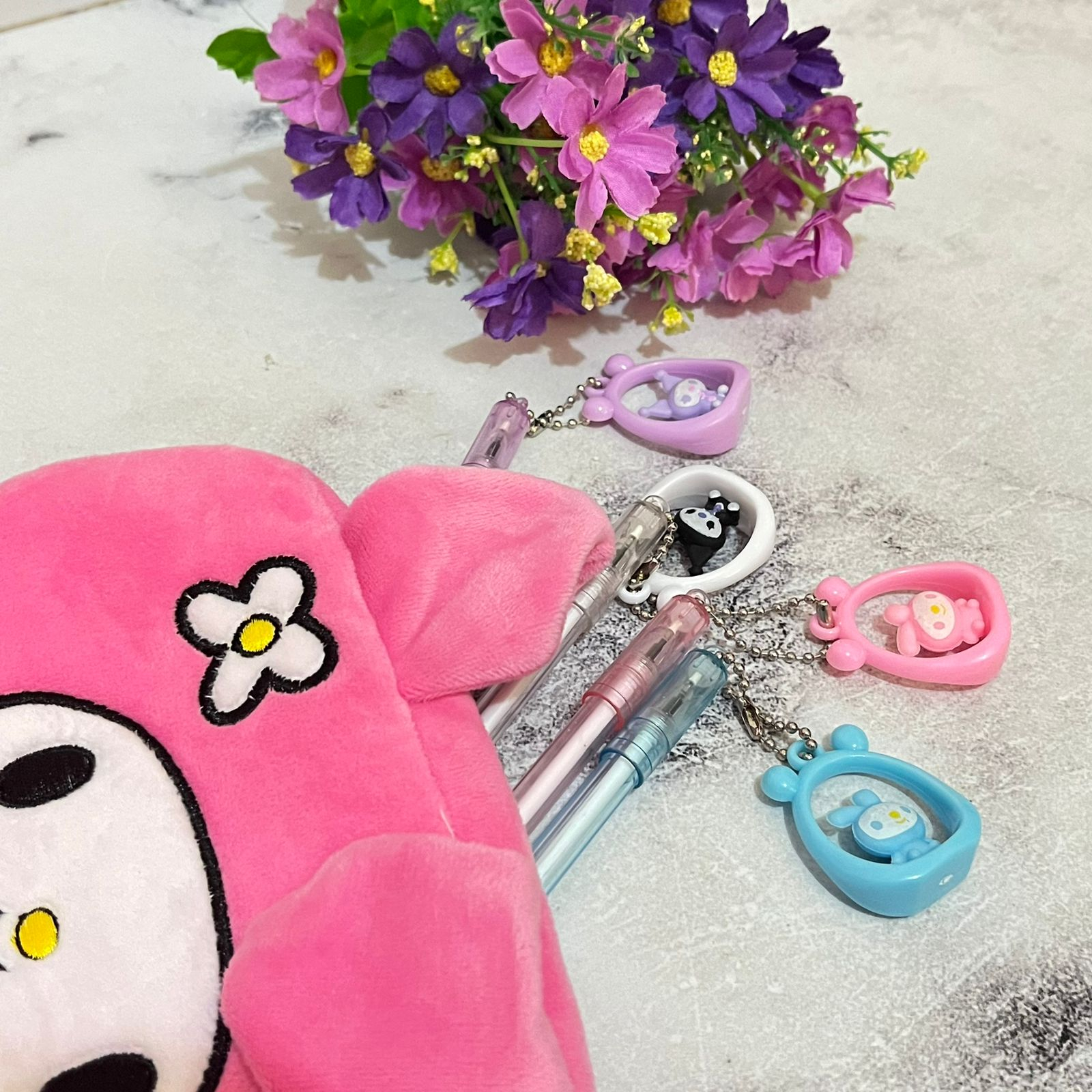 Pulpen Gantungan SANRIO dalam lingkaran hiasan Unik Lucu Harga Murah / Pen Gantungan Sanrio Kuromi Melody Super CUTE tinta gel hitam Stationary ATK Kekinian Bisa COD