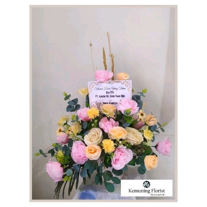 buket bunga vas/ bunga vas/ bunga artificial/ bunga plastik/ kado pembukaan toko/ kado ulang tahun