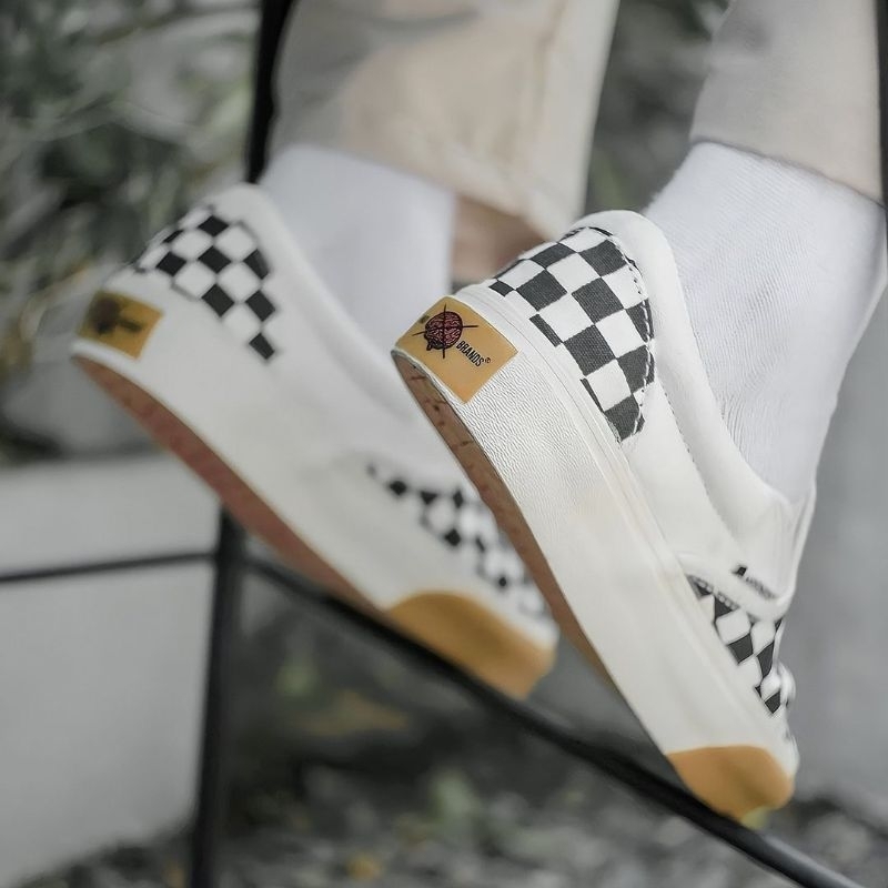 NOBRAND SLIP ON CHECKERBOARD ORIGINAL