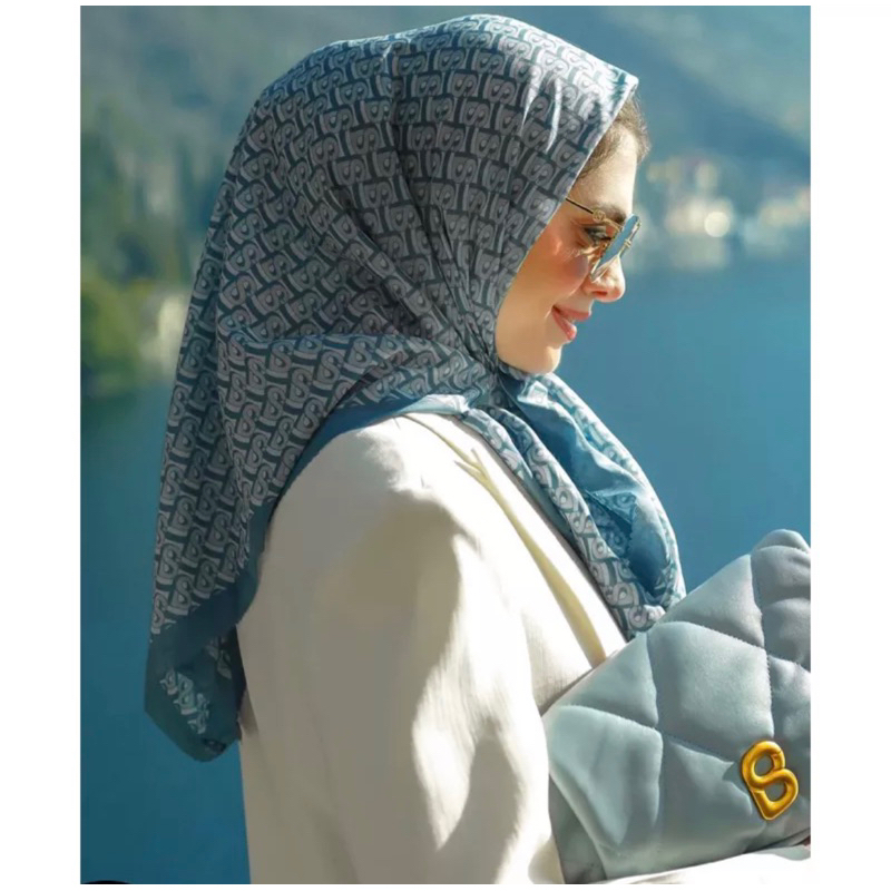 Preloved  Bimu Faded denim