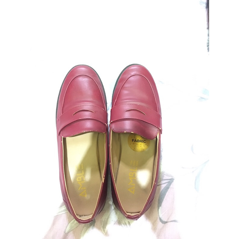 AMBLE sepatu kulit wanita