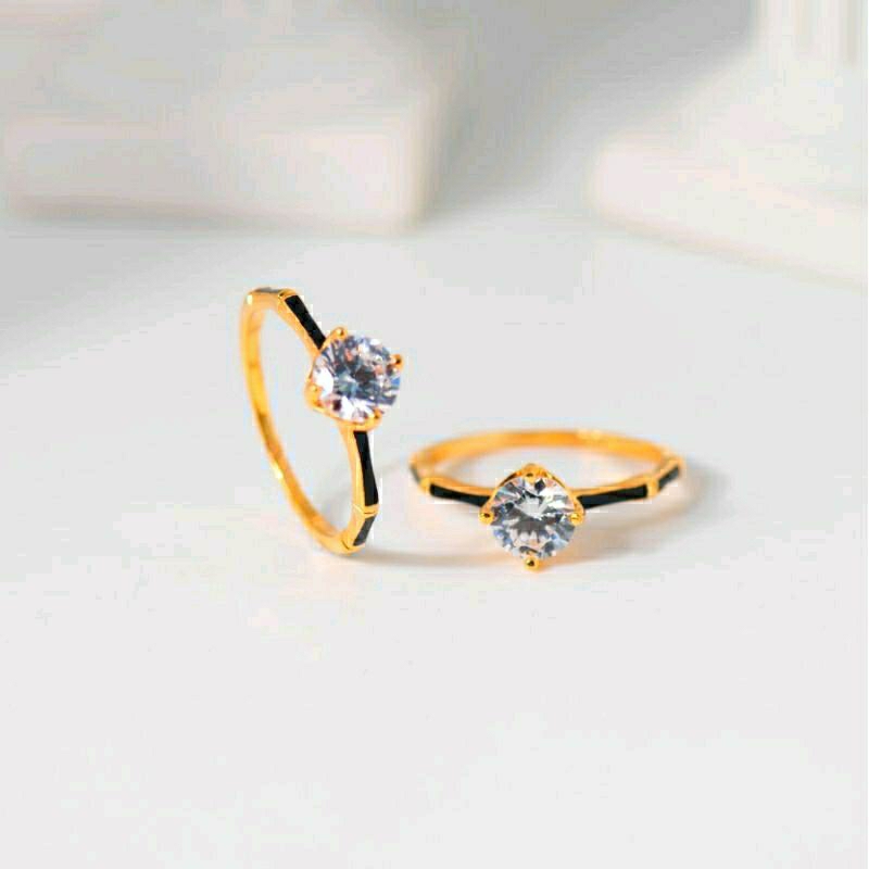 Cincin Emas Solitaire Bambu Cat Hitam - Toko Emas Gadjah