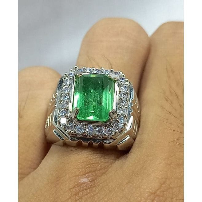 Cincin Pria Batu Jamrud