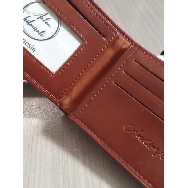 dompet keren berkualitas ukuran standar kecil dari anton hilmanto x AJM bahan kulit syntetis lokal berkualitas #dompet #dompetpria #dompetcowok #dompetkeren