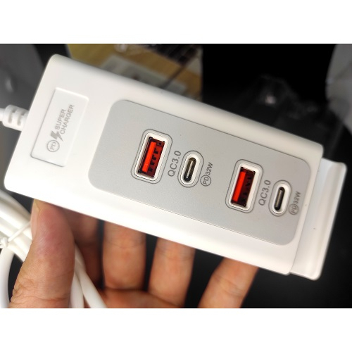 STOP KONTAK POWER SOCKET PD65W FAST CHARGING 3.0 ( 4 PORT USB)