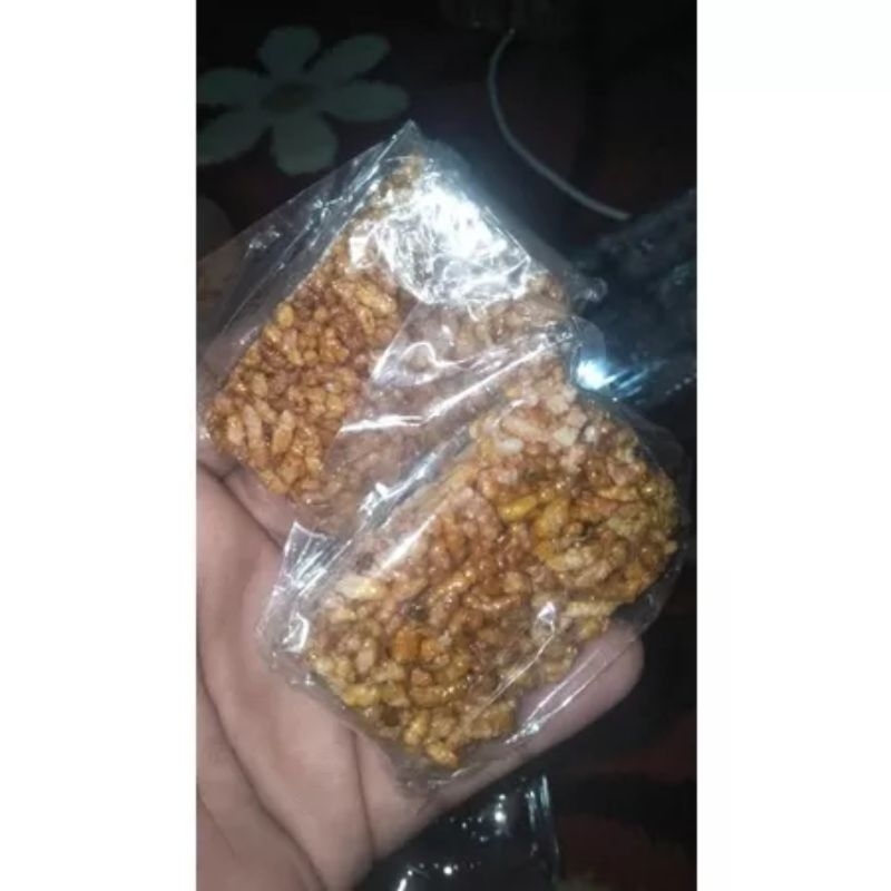 

BIPANG KARAMEL BERAS KETAN 1 TEMPAT ISI 10