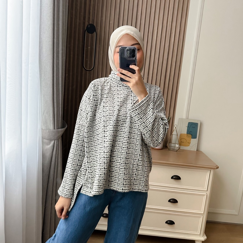 Oclo | Blushy Turtleneck Blouse Oversize