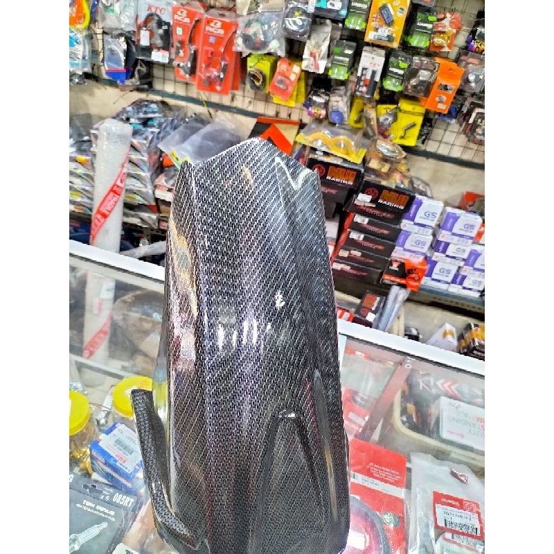 spakbor kolong hungger swing arm Yamaha R15 V3 Carbon CLUP