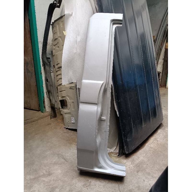 Pilar belakang pintu Isuzu Panther pick up, Tiang samping phanter