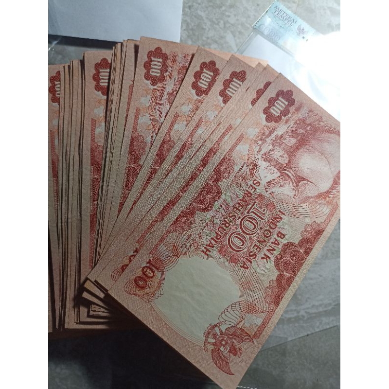 Uki Rp 100 Badak Tahun 1977 mulus gres (A13)