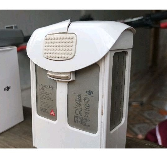 BATERAI DJI PHANTOM 4 BEKAS KEMBUNG