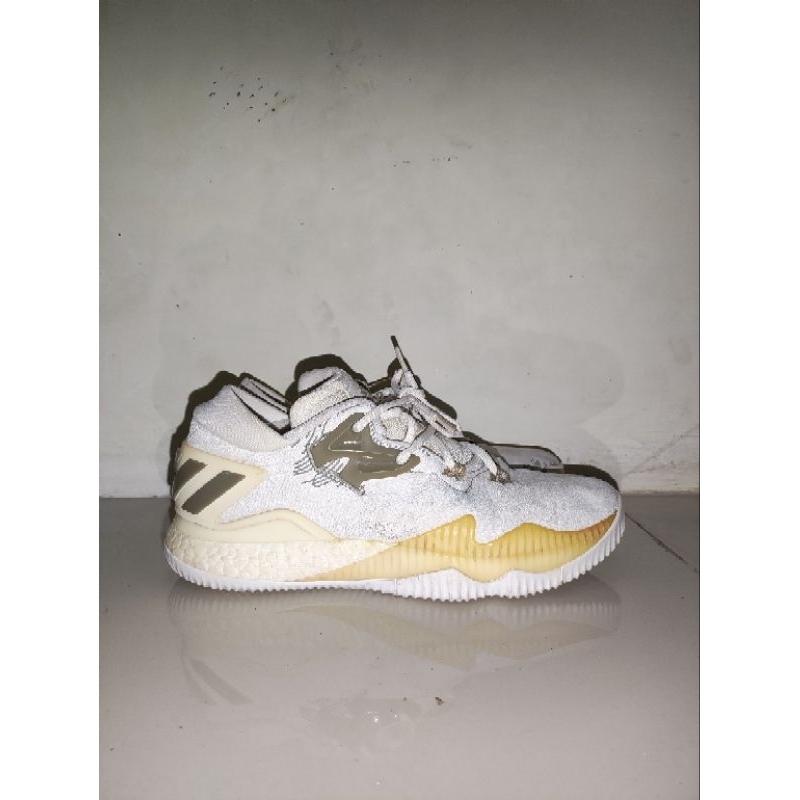Adidas crazylight boost low