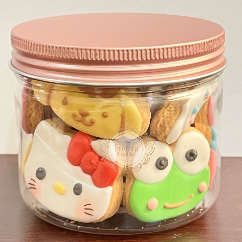 

Sanrio theme cookies in jar