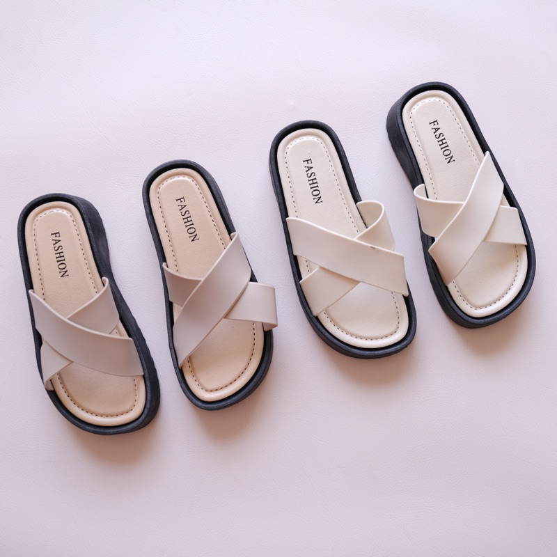 Lesta Sandal / Sandal Wanita Terbaru