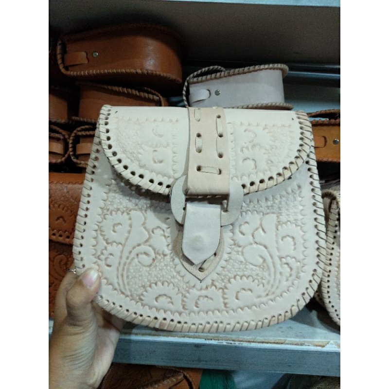 Tas kulit jogja-tas kulit wanita slempang warna putih