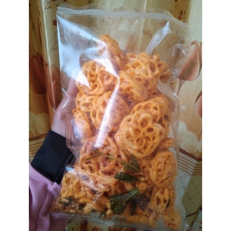 

Kerupuk Seblak Kering Mawar