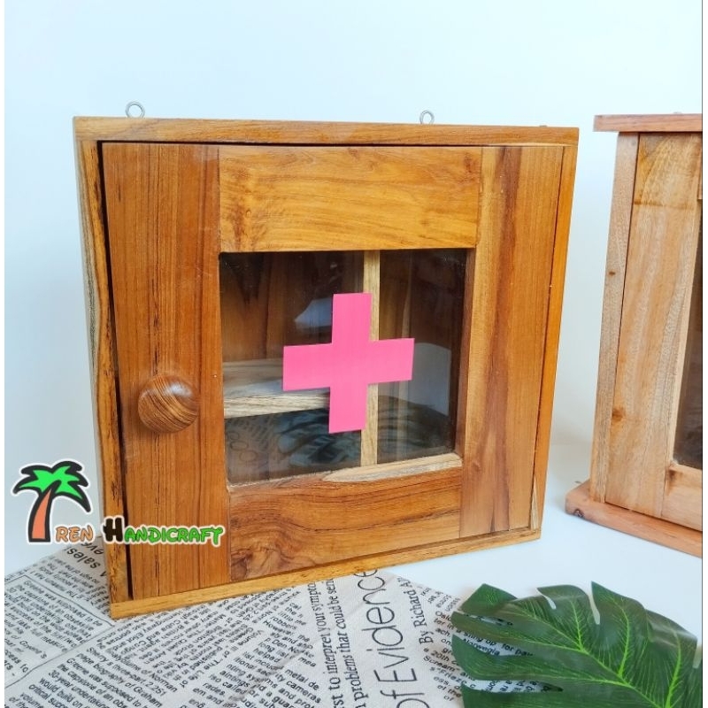 ARENHANDICRAFT Kotak Obat / Kotak P3K kayu