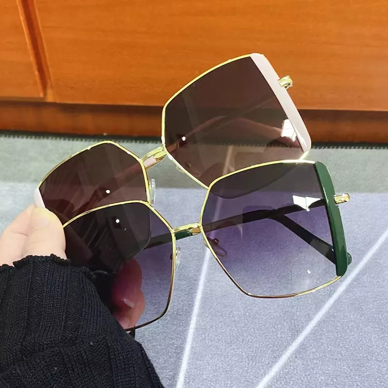 Kacamata Wanita Oversize Korea Style Polarized Fashion Kaca Mata Kotak Korean Sunglassess Anti UV Gaya Kekinian Import Murah