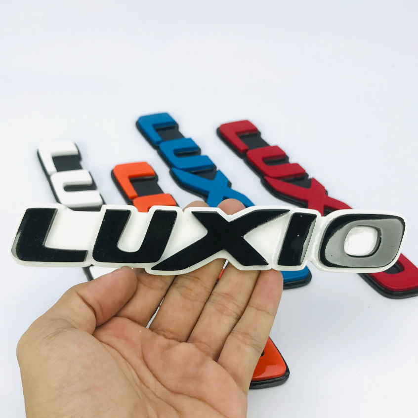 EMBLEM MOBIL LUXIO VARIASI BODY MOBIL TIMBUL 3 DIMENSI BAHAN FIBER GLASS
