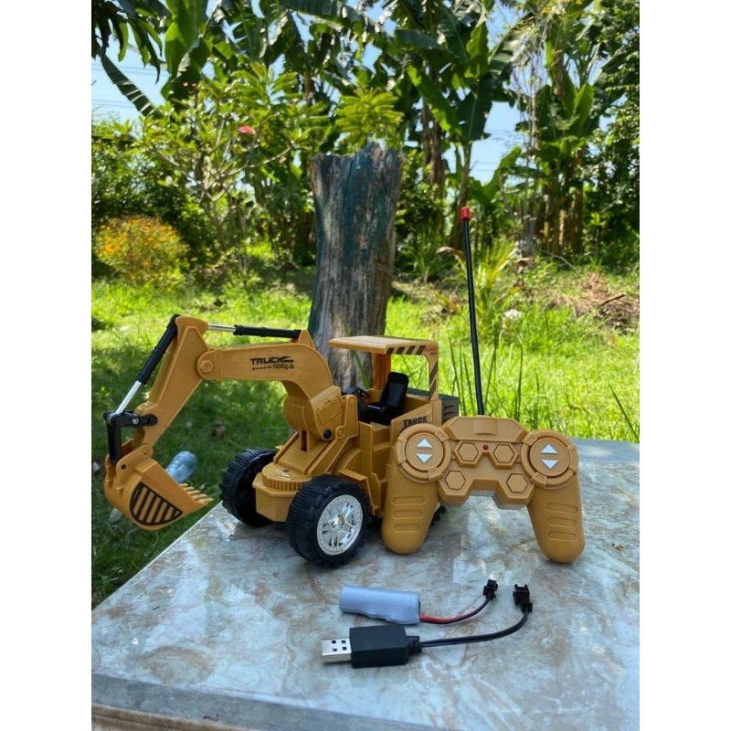 MAINAN ANAK MOBIL REMOT RC BEGO KONTRUKSI MURAH