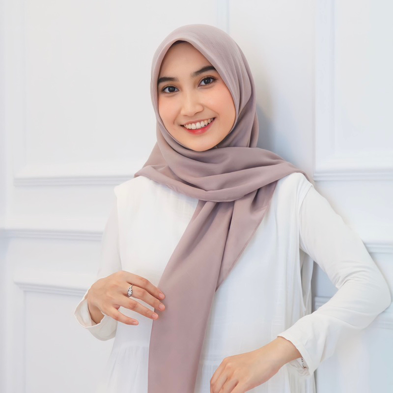 Dhinda Hijab - Plain Paris Segi Empat (Voal Paris)