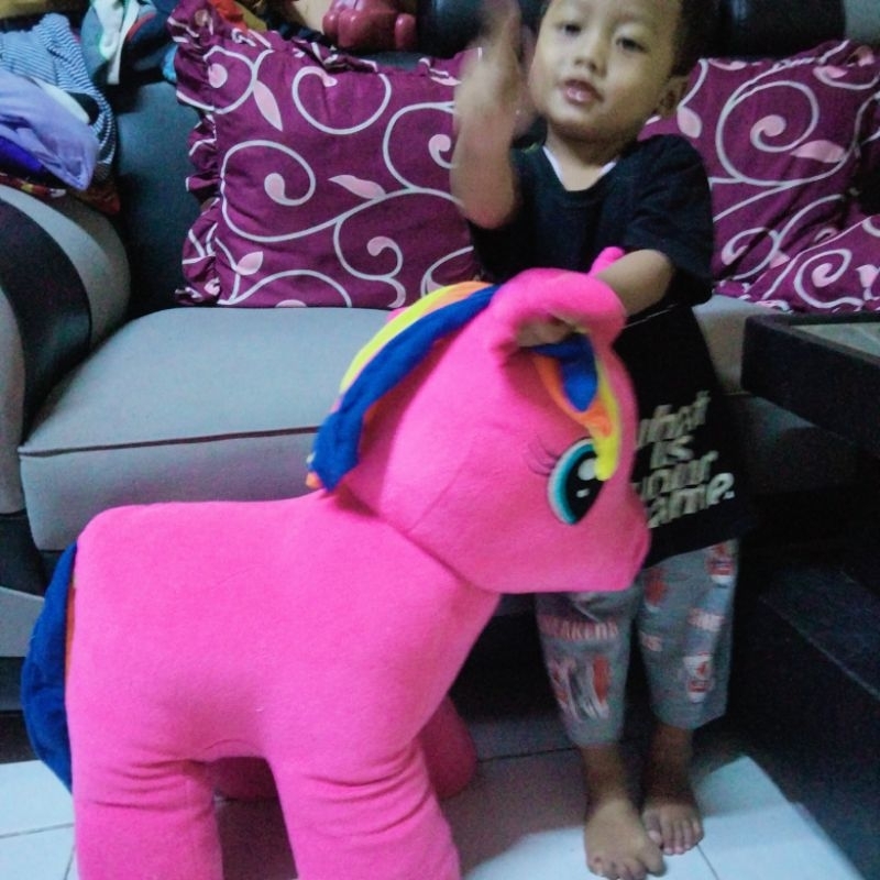 Boneka kuda poni jumbo