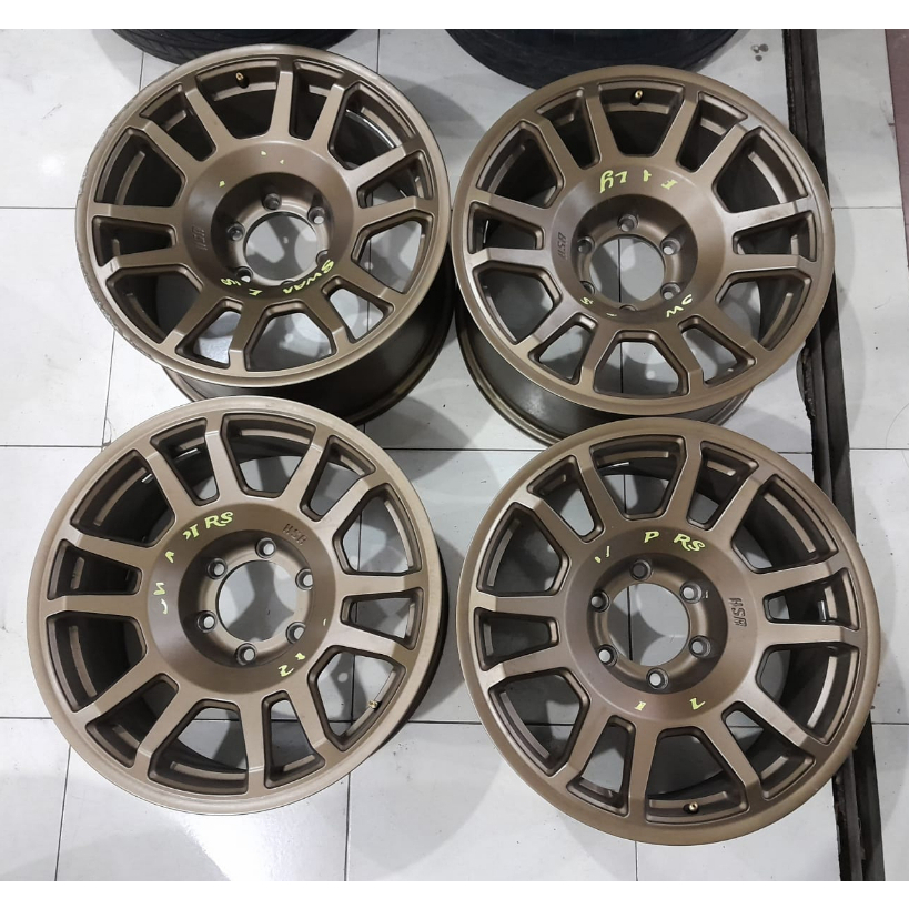 Velg Mobil Bekas Pajero Fortunr Ring 18 Lebar 9,5 Et30 Hsr Wheel Swampers