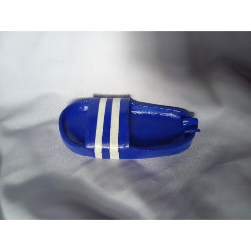 Slipper Two Line Ashtray clay