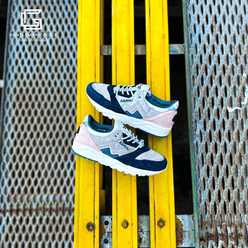 Karhu Aria Indian Ink/Pelican