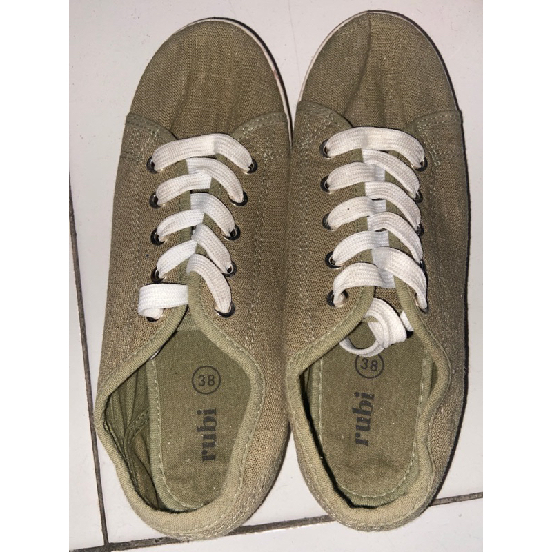 sepatu wanita Rubi (Army)