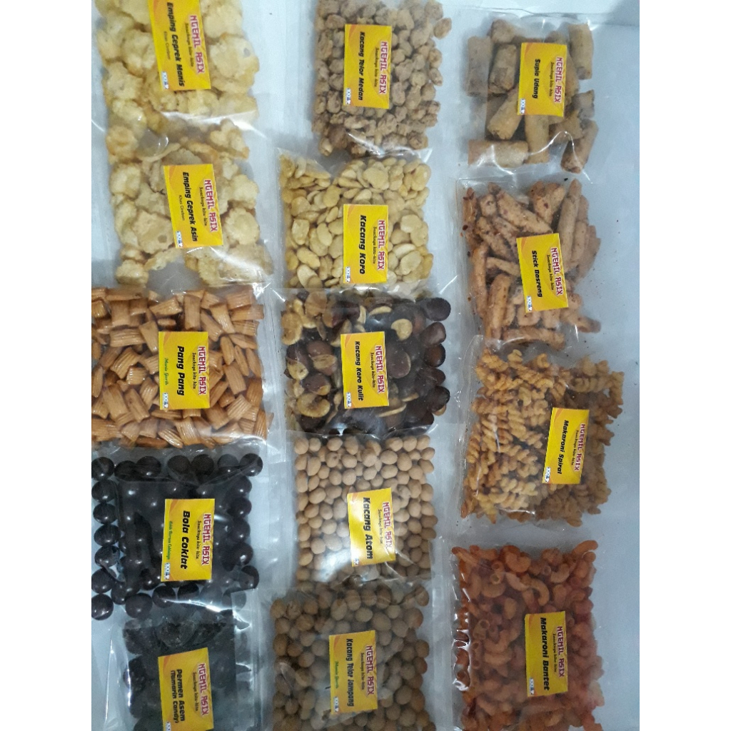 

Cemilan serba 5000 Ngemil Asix Basreng,Makaroni,kacang Telor Medan,Bola Coklat,PangPang,