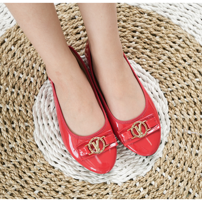Flatshoes V - Sandal Flatshoes Wanita 5426 (36 - 42)