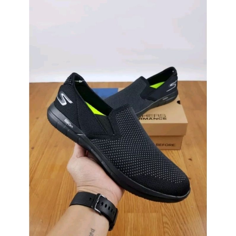 Skechers Go Flex Maneuver / Sepatu Pria / Slip On Pria