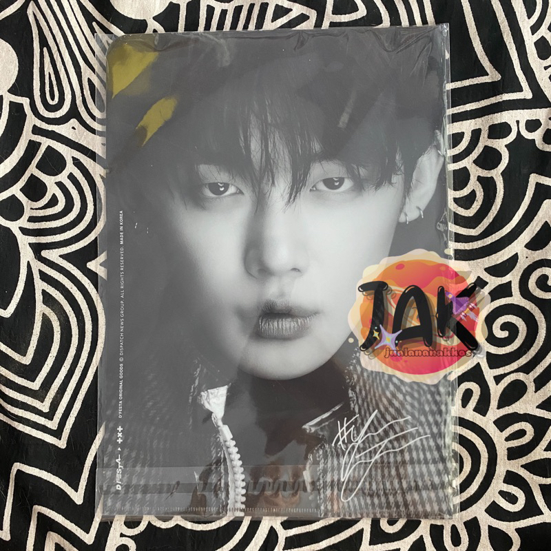 Ready - Yeonjun TXT Map Holder L Holder Paper Holder Dfesta Official