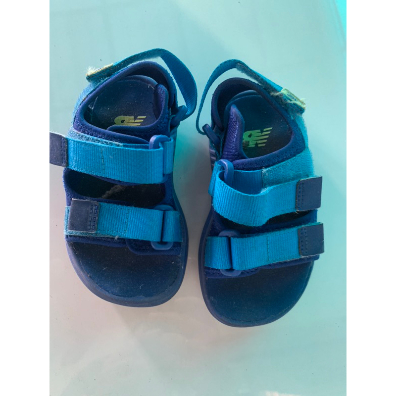 Preloved/ Bekas Sandal New Balance Anak Size 22,5