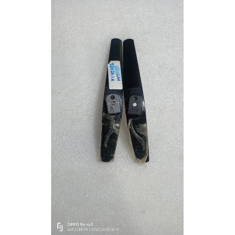 STAND BRACKET KAKI PEDESTAL DUDUKAN TV LED COOCAA 32 INCH 32Z72 32A2A11A 32A2A11 A