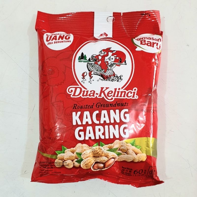 Dua Kelinci Kacang Garing