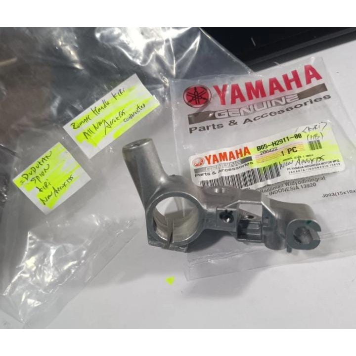 BRACKET DUDUKAN SPION KIRI RUMAH HANDLE ALL NEW AEROX CONNECTED ASLI ORI YAMAHA B65 H2911 00