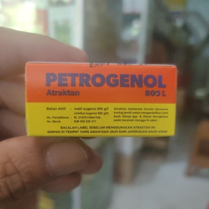 petrogenol anti lalat buah